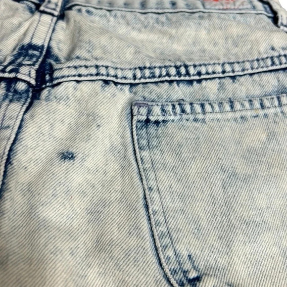 Vintage mini Jean skirt,women size 29?Acid wash, embroidered,patch,retro,boho - Picture 6 of 13